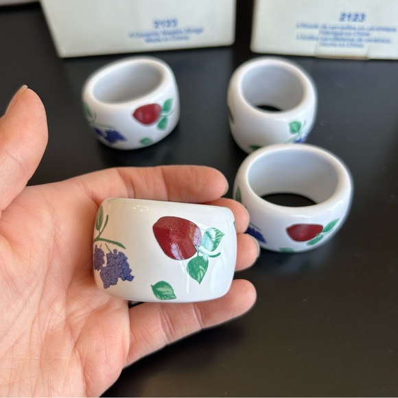 New princess house Vintage Ceramic Napkin Ring Set of 4 , Fruit Print - Picture 2 of 5